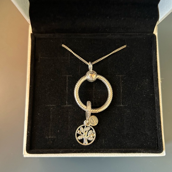 PANDORA Family Tree Dangle Charm on Small O-Pendant and Classic Cable Chain - Picture 4 of 7